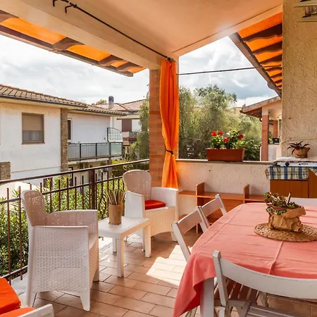 Apartament La Mora Albinia