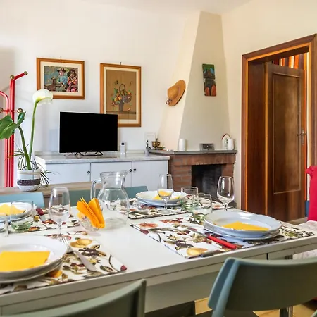 Apartment La Mora